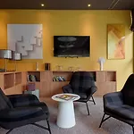 مركيور آم راتهاوس فندق 3*