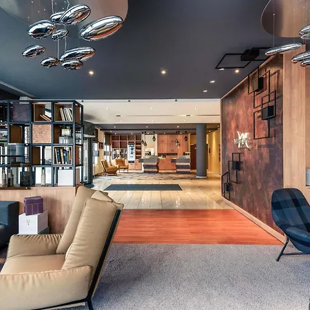 מלון Mercure Am Rathaus 3*