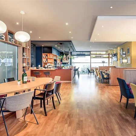 머큐어 암 라트하우스 호텔