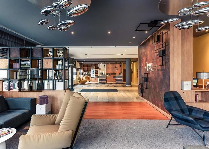 Hotel Mercure Am Rathaus 3*