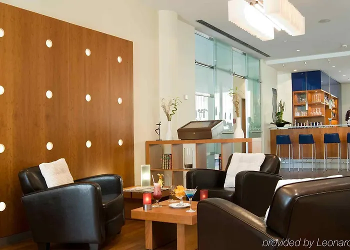 Mercure Am Rathaus 3*