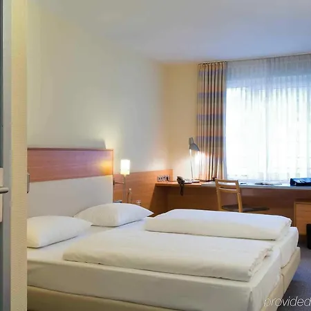 Szálloda Mercure Am Rathaus 3*