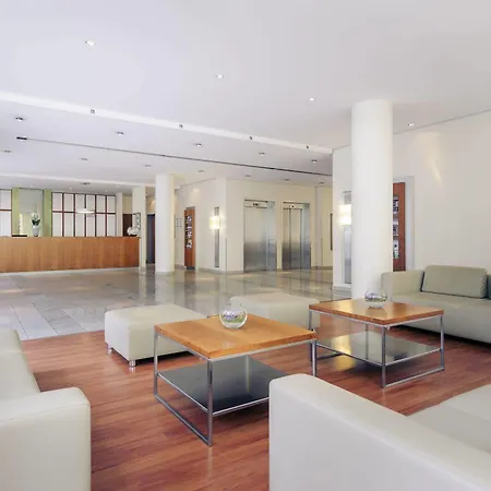 Mercure Am Rathaus 3*